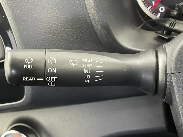 トヨタ ヴィッツ F セーフティーエディションⅢ 埼玉県 2019(平31)年 7.2万km ホワイトパールクリスタルシャイン 社外7インチナビ（AVIC-CZ700）/フルセグTV/バックカメラ/ビルトインETC/電動格納ミラー/アイドリングストップ/オートライト/オートハイビーム/ドラレコ前後/LEDヘッドライト/LEDフォグランプ/取扱説明書/記録簿/スペアキー