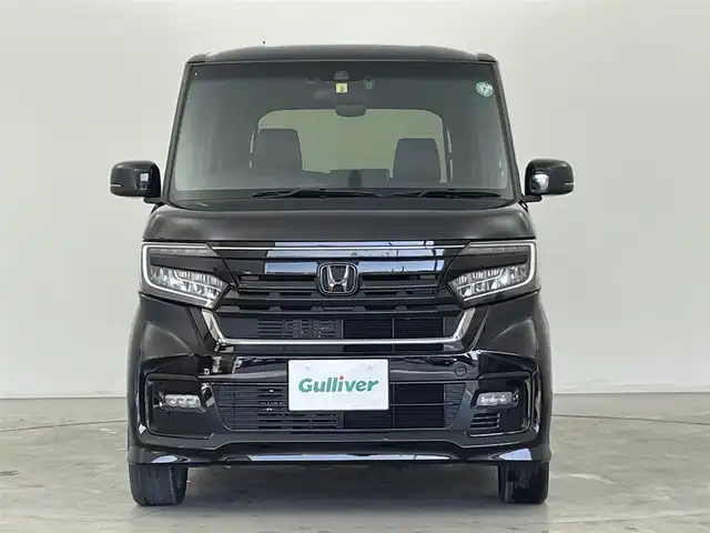 ホンダ Ｎ ＢＯＸ カスタム L ターボ スタイル+ブラック 群馬県 2022(令4)年 0.8万km クリスタルブラックパール 純正8インチナビ/(AM/FM/Bluetooth/TV/AppleCarPlay)/バックモニター/Honda SENSING/ ・衝突軽減ブレーキ/ ・歩行者事故低減ステアリング/ ・誤発進抑制機能/後方誤発進抑制機能/ ・路外逸脱抑制機能/車線維持支援システム/ ・渋滞追従機能付アダプティブクルーズコントロール/ ・先行車発進お知らせ機能/ ・標識認識機能/ ・オートハイビーム/両側電動スライドドア/パドルシフト/前席シートヒーター/ビルトインETC/純正ナビ連動ドライブレコーダー(前方)/電動パーキングブレーキ/オートブレーキホールド