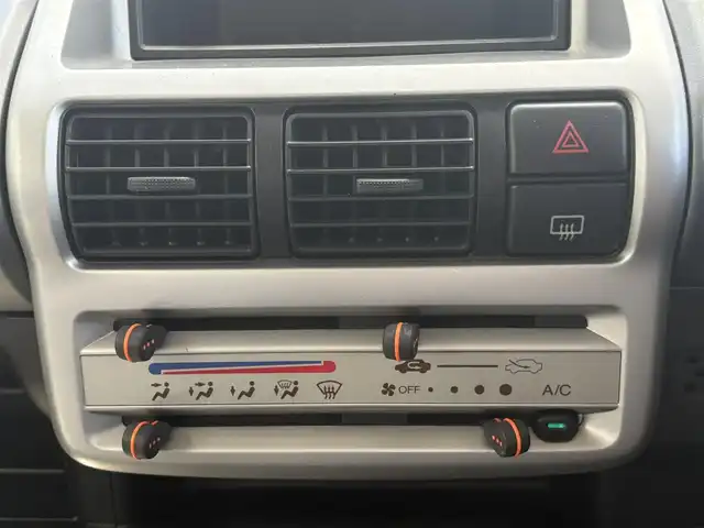 ホンダ ザッツ アイテム 三重県 2004(平16)年 8万km 白 ♪♪ユーザー買取車♪♪/CDチューナー