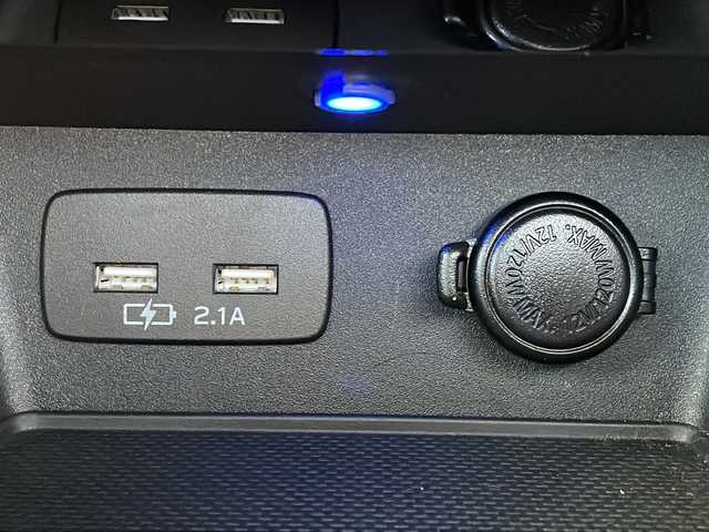 スバル フォレスター STIスポーツ 愛媛県 2023(令5)年 1.7万km クリスタルブラックシリカ ワンオーナー/ダイアトーンサウンドナビ/・Bluetooth/フルセグ/バック・フロント・サイドカメラ/ETC/デジタルインナーミラー/レザーシート/D/Nシートヒーター/D/Nパワーシート/Dメモリーシート/ステアリングスイッチ/ステアリングヒーター/パワーバックドア/アイサイト/レーダークルーズコントロール/パドルシフト/スマートキー/プッシュスタート