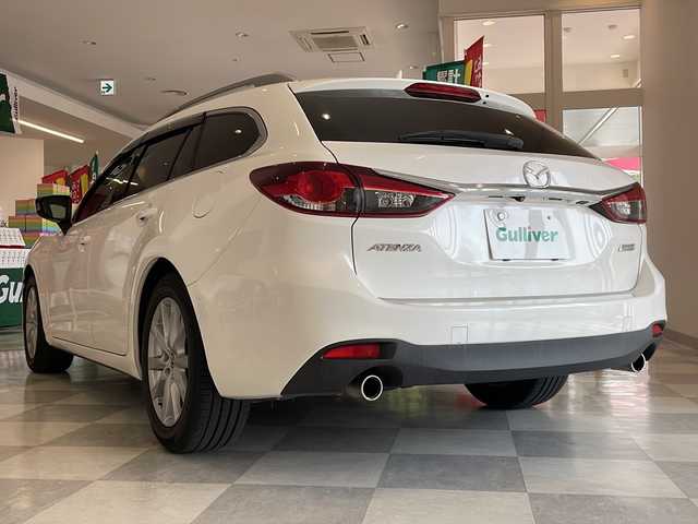 マツダ アテンザ ワゴン XD Lパッケージ 福井県 2014(平26)年 7万km スノーフレイクホワイトパールマイカ ワンオーナー/BOSEサウンド/純正7インチSDナビ/フルセグTV/バックカメラ/ETC/前後ドライブレコーダー/アダプティブクルーズコントロール/レーンキープアシスト/ブラインドスポットモニター/アクティブフロントライティングシステム/MTモード付AT/レザーシート/前席パワーシート/前席シートヒーター/パドルシフト/革巻きステアリング/HIDヘッドライト/フォグ/純正AW/社外AW付スタッドレスタイヤ4本車載/プッシュスタート/スマートキー×2/新車時保証書/取扱説明書