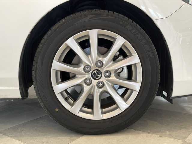マツダ アテンザ ワゴン XD Lパッケージ 福井県 2014(平26)年 7万km スノーフレイクホワイトパールマイカ ワンオーナー/BOSEサウンド/純正7インチSDナビ/フルセグTV/バックカメラ/ETC/前後ドライブレコーダー/アダプティブクルーズコントロール/レーンキープアシスト/ブラインドスポットモニター/アクティブフロントライティングシステム/MTモード付AT/レザーシート/前席パワーシート/前席シートヒーター/パドルシフト/革巻きステアリング/HIDヘッドライト/フォグ/純正AW/社外AW付スタッドレスタイヤ4本車載/プッシュスタート/スマートキー×2/新車時保証書/取扱説明書