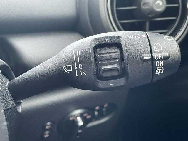 ＭＩＮＩ ミニ ヴィクトリア 埼玉県 2020(令2)年 4.3万km ペッパー・ホワイト 純正HDDナビ/(Bluetooth/USB)/バックカメラ　/インテリジェントセーフティー/純正１５インチアルミホイール/純正ドライブレコーダー/ＬＥＤヘッドライト/ＥＴＣ