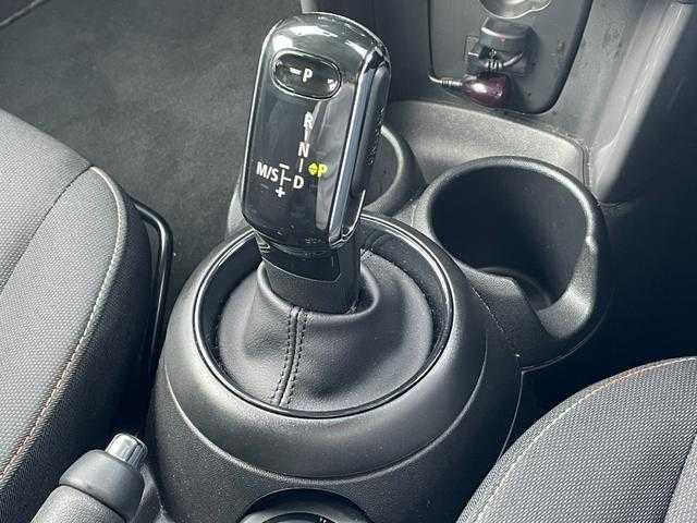 ＭＩＮＩ ミニ ヴィクトリア 埼玉県 2020(令2)年 4.3万km ペッパー・ホワイト 純正HDDナビ/(Bluetooth/USB)/バックカメラ　/インテリジェントセーフティー/純正１５インチアルミホイール/純正ドライブレコーダー/ＬＥＤヘッドライト/ＥＴＣ