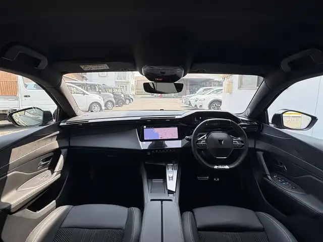 プジョー ３０８ GTハイブリッド 三重県 2022(令4)年 1.4万km 緑 ♪ワンオーナー /♪走行13504km/ターボ/充電ケーブル有/アクティブセーフティブレーキ/レーンキープアシスト/リアクロストラフィックアラート/インテリジェントハイビーム/レーダークルーズコントロール/コーナーセンサー/ハーフレザーシート/前席シートヒーター/D席メモリ付パワーシート /スマートキー×2/プッシュスタート/純正ナビ/・USB/・Bluetoothオーディオ/・Apple Car Play/・Android Auto/・バック/サイド/カーテンエアバック/・360°カメラ/ワイヤレス充電/純正18インチAW/LEDヘッドライト/リアフォグライト/オートライト/オートワイパー/ウィンカーミラー/オートリトラクタブルミラー/革巻ステアリング/ステアリングスイッチ/パドルシフト/プライバシーガラス/フロアマット/ETC/サイド/カーテンエアバック