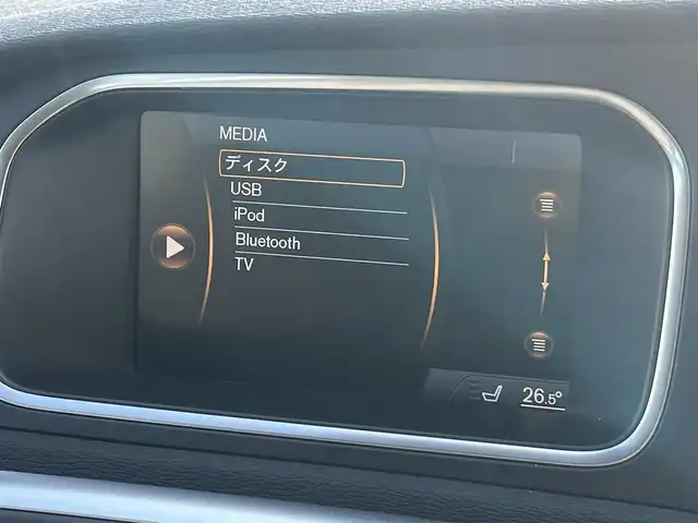 ボルボ Ｖ４０ クロスカントリー T5 AWD 秋田県 2013(平25)年 11.1万km ブラックサファイアメタリック ４WD/ターボ/衝突軽減システム/純正HDDナビ（DVD/CD再生不可能）/フルセグ/バックカメラ/ボルボ純正１７インチアルミ（夏タイヤ装着）/スマートキー/アイドリングストップ/プッシュスタート/MTモード付AT/パークアシスト/アダプティブ・クルーズコントロール追従走行有/レーンキーピング・エンド/ヒルディセント・コントロール/アダプティブ・フロントライティングシステム/ブラインドスポットインフォーメーション・システム/ステアリングスイッチ/前席シートヒーター/運転席パワーシート/メモリー付パワーシート/ルーフレール/ETC/社外フロアマット/オートライト/オートエアコン/パワーステアリング/パワーウィンドウ/ヘッドライトレベライザー/横滑り防止/盗難防止装置/電動格納ウィンカーミラー/保証書/取扱説明書/記録簿/スペアキー×１