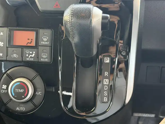 ダイハツ タント カスタム RS スマートセレ SA 兵庫県 2014(平26)年 7.9万km パールホワイトⅢ 社外メモリーナビ/（CD/DVD/BT/フルセグTV）/バックカメラ/両側パワースライド/社外アルミホイール付きスタッドレスタイヤ積み込み/ETC/LEDヘッドライト/AUTOライト/スマートキー/保証書/取扱説明書