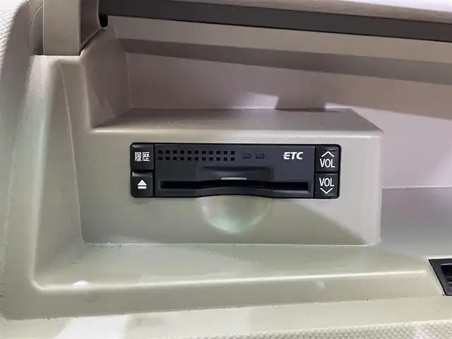 トヨタ エスティマ アエラス Gエディション 岩手県 2010(平22)年 13.2万km ホワイトパールクリスタルシャイン 両側パワースライドドア　/クルーズコントロール/リヤオートエアコン/寒冷地仕様/MTモード付AT/純正ナビ/バックカメラ/ETC/オートライト/HIDヘッドランプ/フォグランプ/オットマン/ウォークスルー/Bluetooth接続/純正フロアマット/社外１７インチアルミホイール