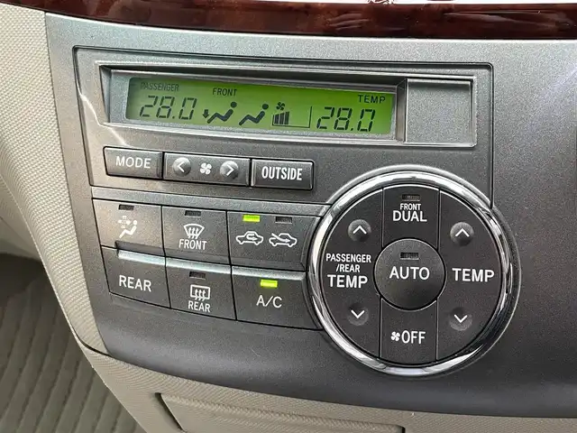 トヨタ エスティマ アエラス Gエディション 岩手県 2010(平22)年 13.2万km ホワイトパールクリスタルシャイン 両側パワースライドドア　/クルーズコントロール/リヤオートエアコン/寒冷地仕様/MTモード付AT/純正ナビ/バックカメラ/ETC/オートライト/HIDヘッドランプ/フォグランプ/オットマン/ウォークスルー/Bluetooth接続/純正フロアマット/社外１７インチアルミホイール