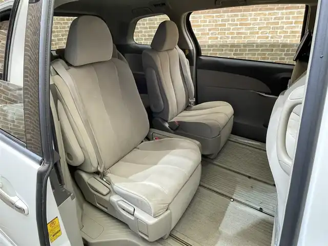 トヨタ エスティマ アエラス Gエディション 岩手県 2010(平22)年 13.2万km ホワイトパールクリスタルシャイン 両側パワースライドドア　/クルーズコントロール/リヤオートエアコン/寒冷地仕様/MTモード付AT/純正ナビ/バックカメラ/ETC/オートライト/HIDヘッドランプ/フォグランプ/オットマン/ウォークスルー/Bluetooth接続/純正フロアマット/社外１７インチアルミホイール