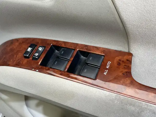 トヨタ エスティマ アエラス Gエディション 岩手県 2010(平22)年 13.2万km ホワイトパールクリスタルシャイン 両側パワースライドドア　/クルーズコントロール/リヤオートエアコン/寒冷地仕様/MTモード付AT/純正ナビ/バックカメラ/ETC/オートライト/HIDヘッドランプ/フォグランプ/オットマン/ウォークスルー/Bluetooth接続/純正フロアマット/社外１７インチアルミホイール