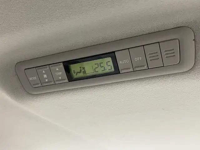 トヨタ エスティマ アエラス Gエディション 岩手県 2010(平22)年 13.2万km ホワイトパールクリスタルシャイン 両側パワースライドドア　/クルーズコントロール/リヤオートエアコン/寒冷地仕様/MTモード付AT/純正ナビ/バックカメラ/ETC/オートライト/HIDヘッドランプ/フォグランプ/オットマン/ウォークスルー/Bluetooth接続/純正フロアマット/社外１７インチアルミホイール