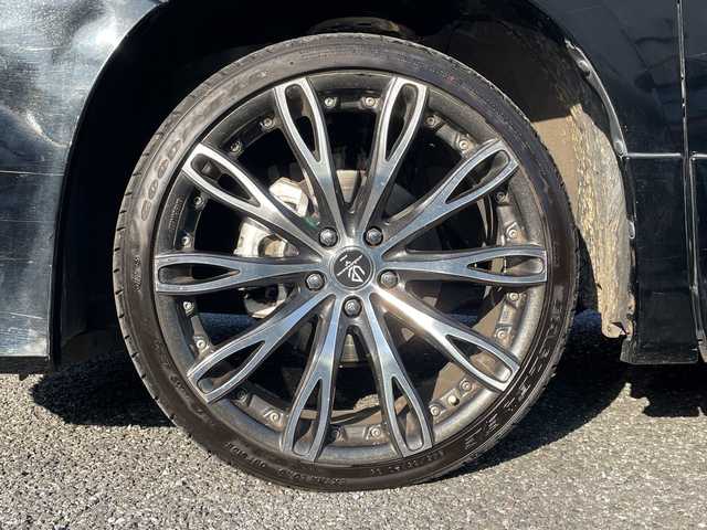 トヨタ ヴェルファイア ハイブリット V 埼玉県 2015(平27)年 13.2万km 黒 ・社外エアロ/・ワーク20インチアルミ/・純正ナビ　BT/TV/・後席モニター/・バック＆フロントカメラ/・ETC/・ドライブレコーダー/・電動パーキング/・両側パワースライドドア/・電動リアゲート/・ブレーキホールド/・ステアリングスイッチ/・レーダークルコン/・衝突軽減ブレーキ/・横滑り防止/・オットマン/・前席パワーシート/・シートメモリー/・純正フロアマット/・ドアバイザー/・ウッドコンビステアリング/・スマートキー×２/・プッシュスタート/・保証書/・取説