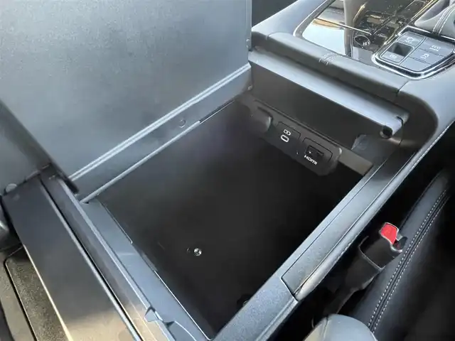 トヨタ アルファード Z 栃木県 2024(令6)年 1.3万km プラチナホワイトパールマイカ ワンオーナー/Toyota Safety Sense/・プリクラッシュセーフティ/・緊急時操舵支援(アクティブ操舵支援付)+フロントクロストラフィックアラート［FCTA］+レーンチェンジアラート［LCA］/・レーントレーシングアシスト［LTA］+レーンディパーチャーアラート［LDA］/・レーダークルーズコントロール(全車速追従機能付)/・アダプティブハイビームシステム［AHS］/・ロードサインアシスト［RSA］/・ドライバー緊急時対応システム/・プロアクティブドライビングアシスト［PDA］/・発進遅れ告知機能［TMN］/・ブラインドスポットモニター［BSM］+安心降車アシスト(ドアオープン制御付)+後方車両接近告知周辺車両接近時サポート(通報提案機能)+後方車両への接近警報+セカンダリーコリジョンブレーキ(停車中後突対応)/パノラミックビューモニター/14インチディスプレイオーディオ(コネクティッドナビ対応)/・地デジ(フルセグ)/・Bluetooth/・Apple Carplay/Android Auto/・USB/12.3インチTFTカラーメーター/ステアリングヒーター/快適温熱シート+ベンチレーション(フロント・セカンドシート)/エグゼクティブパワーシート(セカンドシート)