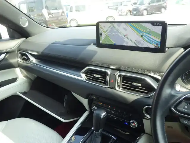 マツダ ＣＸ－８ XD エクスクルーシブモード 千葉県 2022(令4)年 4.2万km プラチナクォーツメタリック i-ACTIVSENSE/・スマートシティブレーキサポート/・レーンキープ・アシスト・システム/・ブラインドスポットモニタリング/アクティブ・ドライビング・ディスプレイ/ホワイトレザーシート/前席パワーシート/各席エアシート/シートヒーター/ワイヤレス充電/BOSEサウンド/純正SDナビ/地デジTV/【Bluetooth接続】/360°ビュー・モニター/ドライブレコーダー（前後撮影）/革巻きステアリング/ステアリングスイッチ/ETC（2.0）/LEDヘッドライト/フォグライト/ウインカーミラー/コーナーセンサー/純正19インチアルミホイル/サイド/カーテンエアバッグ/アドバンストキーレスエントリー