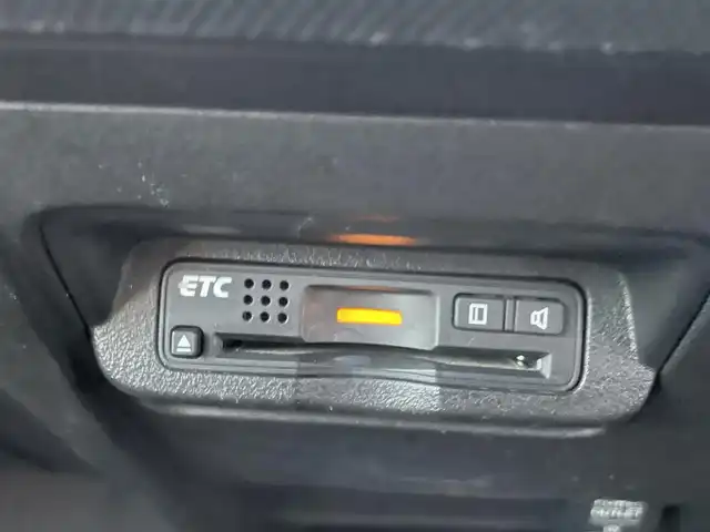 ホンダ フリード Gエアロ 千葉県 2014(平26)年 13.2万km スーパープラチナメタリック ユーザー買取車両/純正メモリナビ(VXM-145VFi)/・フルセグ/BT/DVD/CD/バックカメラ/ステアリングスイッチ/ETC/両側パワースライドドア/HIDヘッドライト/スマートキー/純正フロアマット/電動格納ミラー/純正15インチAW