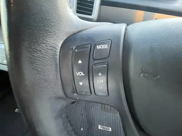 ホンダ フリード Gエアロ 千葉県 2014(平26)年 13.2万km スーパープラチナメタリック ユーザー買取車両/純正メモリナビ(VXM-145VFi)/・フルセグ/BT/DVD/CD/バックカメラ/ステアリングスイッチ/ETC/両側パワースライドドア/HIDヘッドライト/スマートキー/純正フロアマット/電動格納ミラー/純正15インチAW