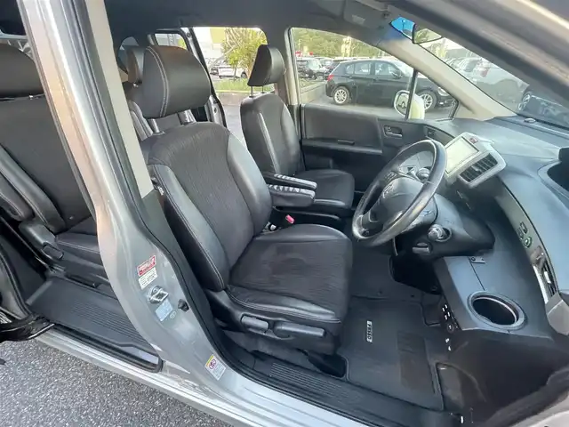 ホンダ フリード Gエアロ 千葉県 2014(平26)年 13.2万km スーパープラチナメタリック ユーザー買取車両/純正メモリナビ(VXM-145VFi)/・フルセグ/BT/DVD/CD/バックカメラ/ステアリングスイッチ/ETC/両側パワースライドドア/HIDヘッドライト/スマートキー/純正フロアマット/電動格納ミラー/純正15インチAW