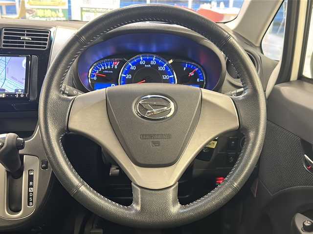 ダイハツ ムーヴ カスタム X VSスマートセレSA 岐阜県 2014(平26)年 12.3万km パールホワイトⅢ スマートアシスト/SDナビ/フルセグTV/Bluetooth/エコアイドル/ETC/LEDヘッドライト/オートライト/スマートキー/プッシュスタート/革巻ステアリング