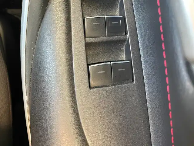 トヨタ カローラ スポーツ G Z 道央・札幌 2020(令2)年 12.3万km アティチュードブラックマイカ 純正ディスプレイオーディオ（AM/FM/USB/BT/フルセグTV/CD/DVD）/バックカメラ/ドライブレコーダー前後/シートヒーター/オートエアコン/オートブレーキホールド/電動パーキングブレーキ/パドルシフト/衝突軽減ブレーキ/レーンアシスト/クルーズコントロール/横滑り防止装置/オートマチックハイビーム/ステアリングヒーター/レーダー探知機/ＳＯＳスイッチ/純正エンジンスターター/アイドリングストップ/積み込み夏タイヤ（AW付）/電動格納ミラー/純正ドアバイザー/純正フロアマット/プッシュスタート/ETC/取説、保証書有/スペアキー×1