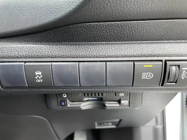 トヨタ カローラツーリング ハイブリッド S 石川県 2020(令2)年 9.8万km ホワイトパールクリスタルシャイン 4WD/トヨタセーフティセンス/純正ディスプレイオーディオ/ナビ/バックカメラ/LEDヘッドライト/ETC/ドライブレコーダー/レーダークルーズ/純正アルミホイール/スマートキー/プッシュスタート