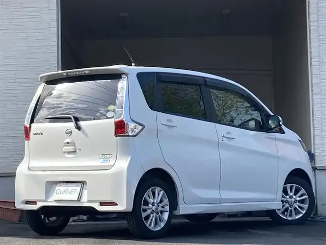 日産 デイズ ハイウェイスターX 大分県 2015(平27)年 5.9万km パール ワンオーナー /純正14インチアルミホイール/純正ナビ/フルセグTV/Bluetooth/純正フロアマット/社外ETC/バックカメラ/5月3日から5月7日までお休みの為、書類発送及び車両搬出は5月8日以降になります。