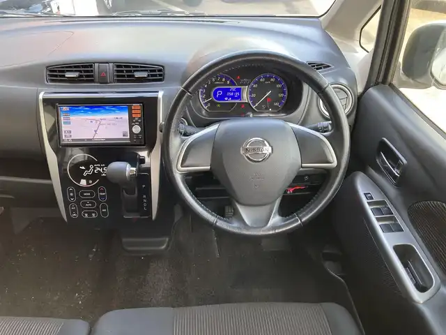 日産 デイズ ハイウェイスターX 大分県 2015(平27)年 5.9万km パール ワンオーナー /純正14インチアルミホイール/純正ナビ/フルセグTV/Bluetooth/純正フロアマット/社外ETC/バックカメラ/5月3日から5月7日までお休みの為、書類発送及び車両搬出は5月8日以降になります。