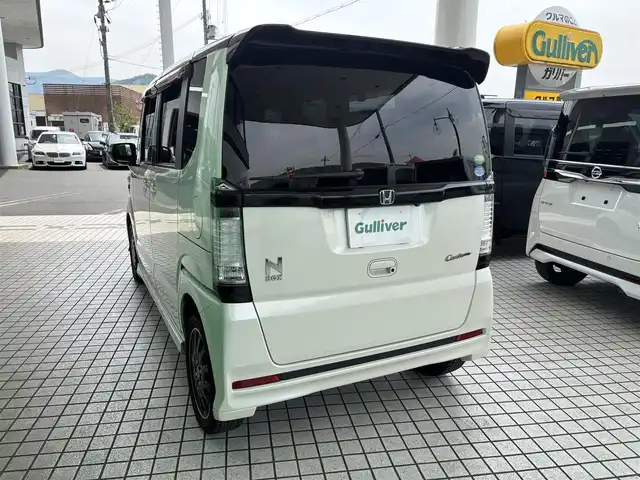 ホンダ Ｎ ＢＯＸ 2トーン カスタム G ターボAパッケージ 京都府 2014(平26)年 8.1万km プレミアムホワイトパール ギャザーズメモリーナビ、地デジ、Bluetooth/バックカメラ/両側パワースライドドア /ディスチャージ/ステアリグスイッチ/オートライト/前後ドライブレコーダー/クルーズコントロール/スペアキー