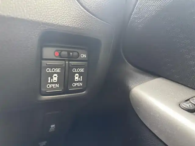 ホンダ Ｎ ＢＯＸ 2トーン カスタム G ターボAパッケージ 京都府 2014(平26)年 8.1万km プレミアムホワイトパール ギャザーズメモリーナビ、地デジ、Bluetooth/バックカメラ/両側パワースライドドア /ディスチャージ/ステアリグスイッチ/オートライト/前後ドライブレコーダー/クルーズコントロール/スペアキー