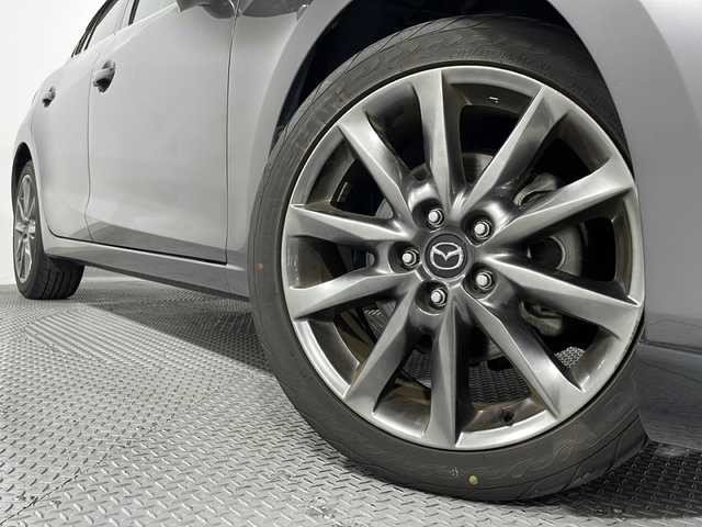 マツダ アクセラ スポーツ 広島県 2017(平29)年 5.5万km マシーングレープレミアムM 禁煙車/純正ナビ/バックカメラ/レーダークルーズコントロール/エアロ(フロント)/パワーシート/ＥＴＣ/ドラレコ/コーナーセンサー/シートヒーター/レーンキープ/衝突軽減/オートマチックハイビーム/踏み間違い防止/ＬＥＤヘッドライト/エアバッグ(運転席/助手席/サイド/カーテン)/純正18インチアルミホイール(215/45/R18)