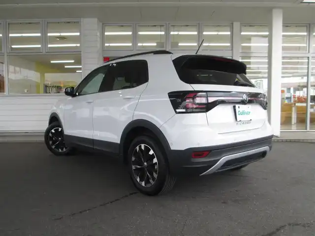 フォルクスワーゲン ＶＷ Ｔ－クロス TSI アクティブ 千葉県 2022(令4)年 1.4万km 白 純正メモリーナビ/バックカメラ/アダプティブクルーズコントロール/パークディスタンスコントロール/ブラインドスポットモニター/パークアシスト/レーンアシスト/前後ドライブレコーダー/ウインカードアミラー/ステアリングシフト/ルーフレール/LEDヘッドライト/フォグランプ/オートライト/スマートキー/ETC2.0