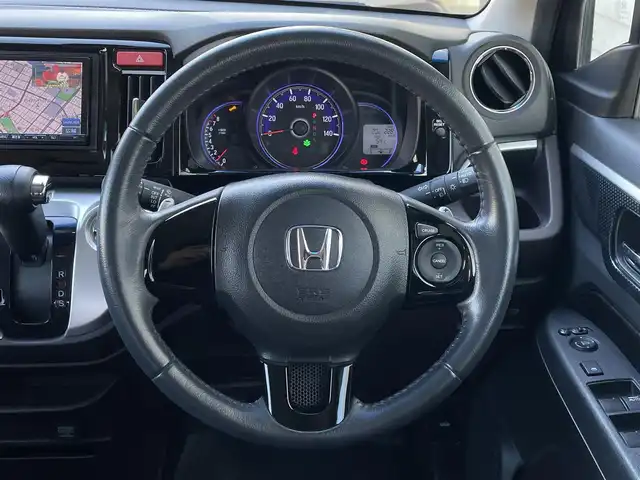 ホンダ Ｎ ＷＧＮ カスタム G ターボパッケージ 大分県 2015(平27)年 13.9万km プレミアムゴールドパープルパール ・ワンオーナー/・社外ナビ　CN-R300D/　ワンセグテレビ/　DVD/CD/　Bluetooth/　SD/　ラジオ/　AUX/・ETC/・横滑り制御システム/・ヒルスタートアシスト機能/・アイドリングストップ/・エマージェンシーストップシグナル/・クルーズコントロール/・ステアリングスイッチ/・パドルシフト/・チルトステアリング/・革巻きステアリング/・ウィンカーミラー/・プライバシーガラス/・純正フロアマット/・純正14インチアルミホイル/・ドアバイザー/・スペアキー１本/・保証書/・オーナーズマニュアル