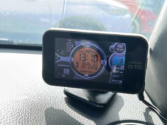 ホンダ ヴェゼル RS ホンダセンシング 岐阜県 2017(平29)年 8.3万km クリスタルブラックパール 登録時走行距離83017km/社外ＳＤナビ/バックモニター/フルセグテレビ/ドライブレコーダー/クルーズコントロール/純正１８インチアルミホイール/ＨＤＭＩ接続/レーダー/ビルトインＥＴＣ/プッシュスタート/スマートキー/禁煙車/LEDヘッドライト/フォグランプ/オートライト/ハーフレザーシート/レーンキープアシスト