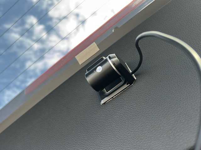 ホンダ ヴェゼル RS ホンダセンシング 岐阜県 2017(平29)年 8.3万km クリスタルブラックパール 登録時走行距離83017km/社外ＳＤナビ/バックモニター/フルセグテレビ/ドライブレコーダー/クルーズコントロール/純正１８インチアルミホイール/ＨＤＭＩ接続/レーダー/ビルトインＥＴＣ/プッシュスタート/スマートキー/禁煙車/LEDヘッドライト/フォグランプ/オートライト/ハーフレザーシート/レーンキープアシスト