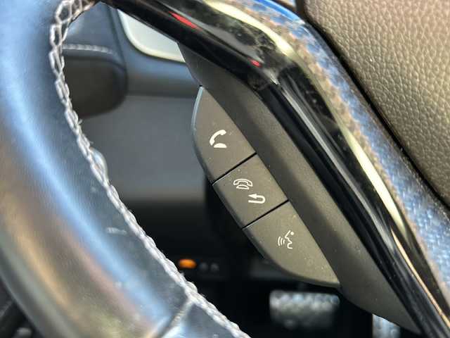 ホンダ ヴェゼル RS ホンダセンシング 岐阜県 2017(平29)年 8.3万km クリスタルブラックパール 登録時走行距離83017km/社外ＳＤナビ/バックモニター/フルセグテレビ/ドライブレコーダー/クルーズコントロール/純正１８インチアルミホイール/ＨＤＭＩ接続/レーダー/ビルトインＥＴＣ/プッシュスタート/スマートキー/禁煙車/LEDヘッドライト/フォグランプ/オートライト/ハーフレザーシート/レーンキープアシスト