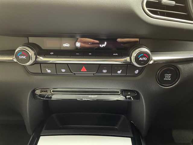 マツダ ＣＸ－３０ X プロアクティブツーリングセレクション 兵庫県 2019(令1)年 2.8万km スノーフレイクホワイトパールマイカ 純正SDナビ/（FM・AM・BT・CD・DVD・フルセグTV）/全方位カメラ/パワーシート/シートヒーター（D+N席）/追従式クルーズコントロール/ETC/LEDヘッドライト/純正18インチアルミホイール/パワーバックドア/電子サイドブレーキ/オートブレーキホールド/ブラインドスポットモニター