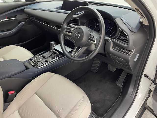 マツダ ＣＸ－３０ X プロアクティブツーリングセレクション 兵庫県 2019(令1)年 2.8万km スノーフレイクホワイトパールマイカ 純正SDナビ/（FM・AM・BT・CD・DVD・フルセグTV）/全方位カメラ/パワーシート/シートヒーター（D+N席）/追従式クルーズコントロール/ETC/LEDヘッドライト/純正18インチアルミホイール/パワーバックドア/電子サイドブレーキ/オートブレーキホールド/ブラインドスポットモニター