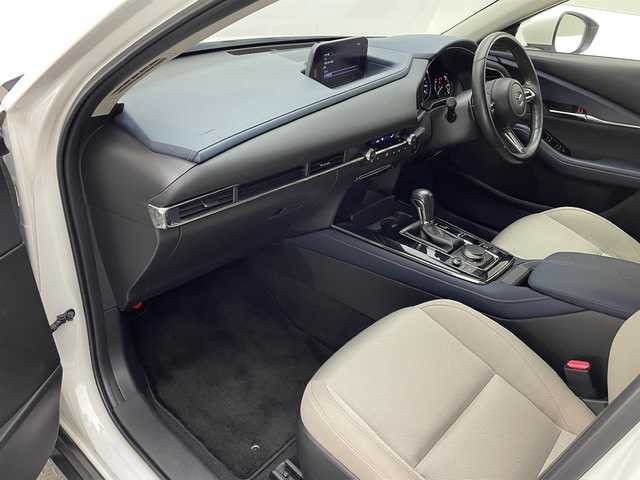 マツダ ＣＸ－３０ X プロアクティブツーリングセレクション 兵庫県 2019(令1)年 2.8万km スノーフレイクホワイトパールマイカ 純正SDナビ/（FM・AM・BT・CD・DVD・フルセグTV）/全方位カメラ/パワーシート/シートヒーター（D+N席）/追従式クルーズコントロール/ETC/LEDヘッドライト/純正18インチアルミホイール/パワーバックドア/電子サイドブレーキ/オートブレーキホールド/ブラインドスポットモニター