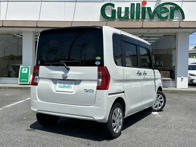 ダイハツ タント L SAⅡ 三重県 2015(平27)年 1.4万km パールホワイトⅢ ♪走行13178キロ/♪車検８年１２月１３日/♪スマートアシスト/・衝突警報機能（対車両・対歩行者）/・衝突回避支援ブレーキ機能/・誤発進抑制制御機能/・後方誤発進抑制制御機能/・先行車発進お知らせ機能/・車線逸脱警報機能/♪ecoIDLE/社外メモリーナビ/・DVD再生/・Bluetooth/・CD録音/・SD/・フルセグ/バックカメラ/ステアリングスイッチ/ヘッドライトレベライザー/リアドアサンシェード/ベンチシート/プライバシーガラス/ドアバイザー/フロアマット/電動格納ミラー