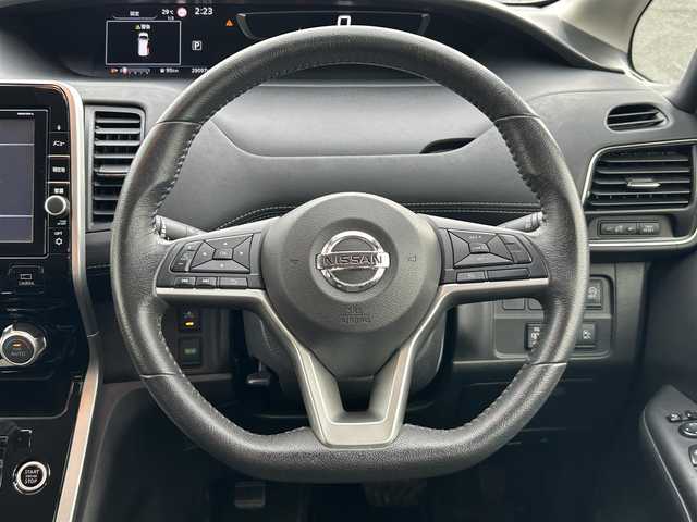 日産 セレナ 福島県 2019(平31)年 2.9万km ブリリアントホワイトパール 2トーン 純正ナビゲーション/型番：MM518D-L/【CD/DVD/SD/USB/BT/TV】/アラウンドビューモニター/フリップダウンモニター/ビルトインETC/ドライブレコーダー/両側電動スライドドア/ハンズフリーオートスライドドア/アイドリングストップ/衝突被害軽減ブレーキ/レーンキープアシスト/クルーズコントロール/ステアリングリモコン/リアドアシェード/シートバックテーブル/社外フロアマット/ドアバイザー