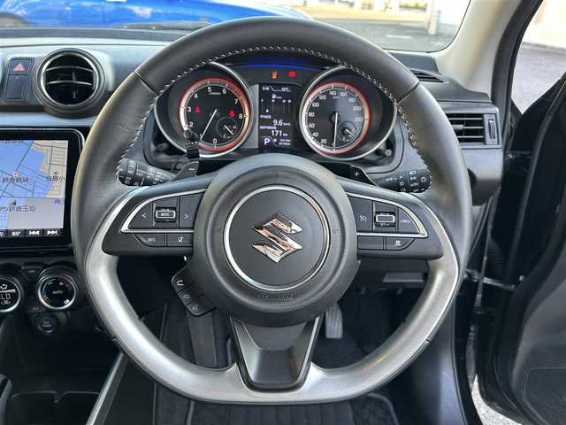 スズキ スイフト HYBRID RS 三重県 2019(平31)年 3.6万km スーパーブラックパール 登録時35/157km/ワンオーナー/社外ナビ（ＦＭ／ＡＭ／ＴＶフルセグ／Ｂｌｕｅｔｏｏｔｈ）/ＥＴＣ/ドライブレコーダー/バックカメラ/アラウンドビューモニター/レーダークルーズコントロール/パドルシフト/ヒートシーター/純正フロアマット/レーンキープアシスト/AUTOライト/フォグランプ/盗難防止装置/電格ミラー/ハンズフリー/プッシュスタート