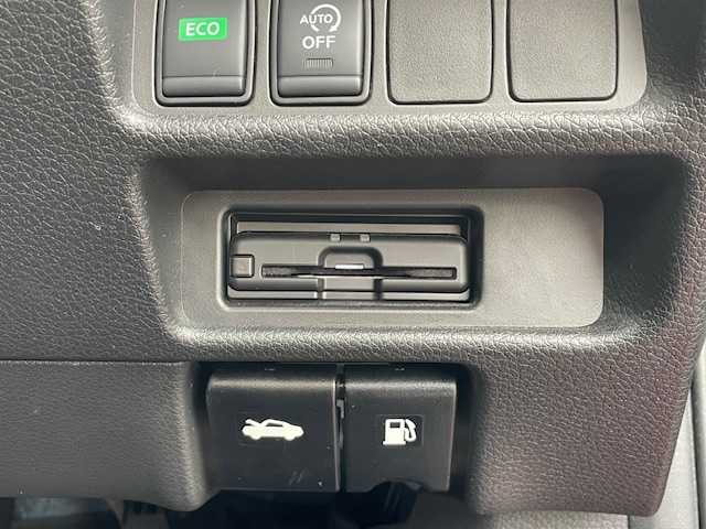 日産 エクストレイル 20Xi 静岡県 2020(令2)年 7.5万km ガーネットレッド ●純正SDナビ/(ワンセグ/CD/DVD/Bluetooth/AUX)/(MM5190-L)/●全席シートヒーター/●全方位カメラ/●インテリジェントクルーズコントロール/●プロパイロット/●エマージェンシーブレーキ/●レーンキープアシスト/●前後コーナーセンサー/●電動パーキングブレーキ/●オートブレーキホールッド/●LEDヘッドライト＆フォグランプ/●フォグランプ/●オートライト/●革巻きステアリング/●ETC2.0/●前後ドライブレコーダー/●デジタルインナーミラー/●電動リアゲート/●電動格納ウィンカーミラー/●USB/●ドアバイザー/●スマートキー/●プッシュスタート/●純正フロアマット/●純正18インチアルミホイール/●ダブルSRS＋ABS/●保証書/●取扱説明書