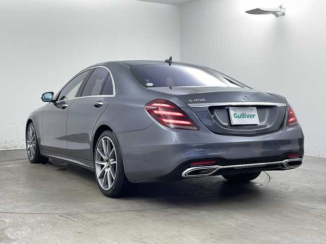 メルセデス・ベンツ Ｓ４５０ エクスクルーシブ AMGライン 兵庫県 2018(平30)年 9.6万km セレナイトグレー ・ベーシックパッケージ/パノラミックスライディングルーフ/クロージングサポーター/イルミネーテッドステップカバー/前席シートベンチレーター/後席シートヒーター/エアバランスパッケージ/・レザーエクスクルーシブパッケージ/Burmesterサラウンドシステム/ナッパレザーシート/前席リラクゼーション機能/前席シートヒーター・プラス/マルチコントロールシートバック/ドライビングダイナミックシート/・AMGラインプラス/AMGスタイリングパッケージ/ロゴ付きブレーキキャリパー/ドリルベンチレーテッドディスク/本革巻きウッドステアリング/ヘッドアップディスプレイ/ステンレスペダル/ブラックハイグロスポプラウッドインテリアトリム/・レーダーセーフティパッケージ/アクティブディスタンスアシスト・ディストロニック/アクティブステアリングアシスト/アクティブレーンチェンジングアシスト/アクティブエマージェンシーストップアシスト/アクティブブレーキアシスト/アクティブブラインドスポットアシスト/アクティブレーンキーピングアシスト/トラフィックサインアシスト/・純正ナビ/・３６０°カメラシステム/・置くだけ充電/・ETC