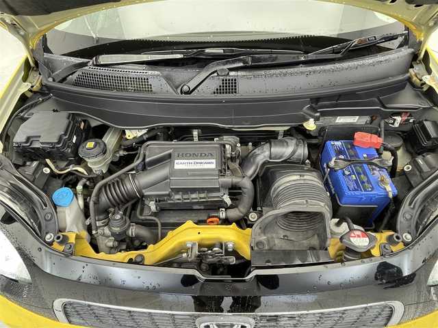 ホンダ Ｎ ＯＮＥ プレミアム ツアラー Lパッケージ 滋賀県 2013(平25)年 6.5万km 黄Ⅱ 純正ディスプレイオーディオ/・Bluetooth/・CD/・USB/バックカメラ/クルーズコントロール/MTモード付AT/オートライト/ETC/プッシュスタート/スマートキー/ステアリングリモコン/オートエアコン/横滑り防止機能