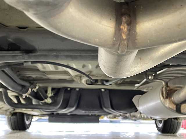 ホンダ Ｎ ＯＮＥ プレミアム ツアラー Lパッケージ 滋賀県 2013(平25)年 6.5万km 黄Ⅱ 純正ディスプレイオーディオ/・Bluetooth/・CD/・USB/バックカメラ/クルーズコントロール/MTモード付AT/オートライト/ETC/プッシュスタート/スマートキー/ステアリングリモコン/オートエアコン/横滑り防止機能