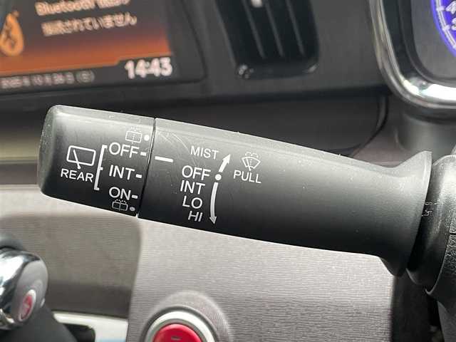 ホンダ Ｎ ＯＮＥ プレミアム ツアラー Lパッケージ 滋賀県 2013(平25)年 6.5万km 黄Ⅱ 純正ディスプレイオーディオ/・Bluetooth/・CD/・USB/バックカメラ/クルーズコントロール/MTモード付AT/オートライト/ETC/プッシュスタート/スマートキー/ステアリングリモコン/オートエアコン/横滑り防止機能