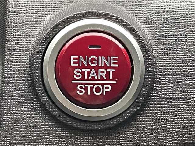 ホンダ Ｎ ＯＮＥ プレミアム ツアラー Lパッケージ 滋賀県 2013(平25)年 6.5万km 黄Ⅱ 純正ディスプレイオーディオ/・Bluetooth/・CD/・USB/バックカメラ/クルーズコントロール/MTモード付AT/オートライト/ETC/プッシュスタート/スマートキー/ステアリングリモコン/オートエアコン/横滑り防止機能