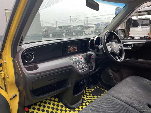 ホンダ Ｎ ＯＮＥ プレミアム ツアラー Lパッケージ 滋賀県 2013(平25)年 6.5万km 黄Ⅱ 純正ディスプレイオーディオ/・Bluetooth/・CD/・USB/バックカメラ/クルーズコントロール/MTモード付AT/オートライト/ETC/プッシュスタート/スマートキー/ステアリングリモコン/オートエアコン/横滑り防止機能