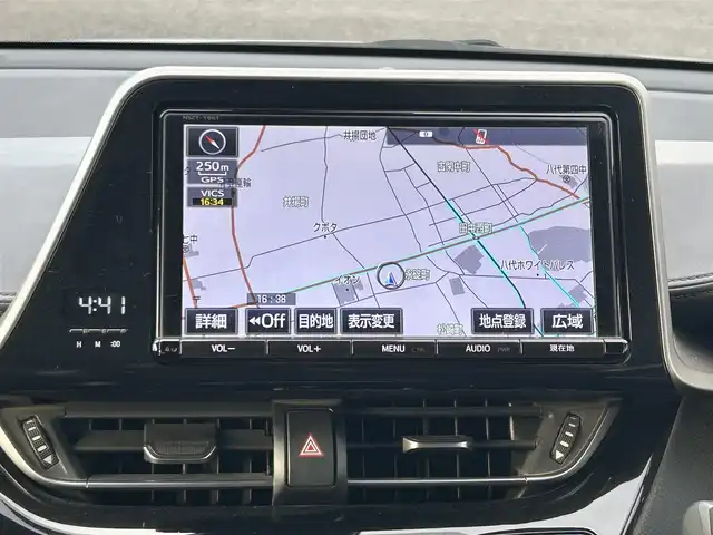 トヨタ Ｃ－ＨＲ G モード ネロ 熊本県 2019(平31)年 5.3万km 黒 純正ナビ/・AM/FM/CD/DVD/BT/SD/・フルセグTV/バックカメラ/トヨタセーフティセンス/・プリクラッシュセーフティ/・レーンディパーチャーアラート/・ブラインドスポットモニター/・クリアランスソナー/・オートハイビーム/・レーダークルーズコントロール/LEDヘッドライト/フォグランプ/革巻きステアリング/ステアリングスイッチ/ハーフレザーシート/前席シートヒーター/電動パーキングブレーキ/オートホールドブレーキ/ETC/純正フロアマット/純正アルミホイール/ドアバイザー/電動格納ミラー/ウインカーミラー