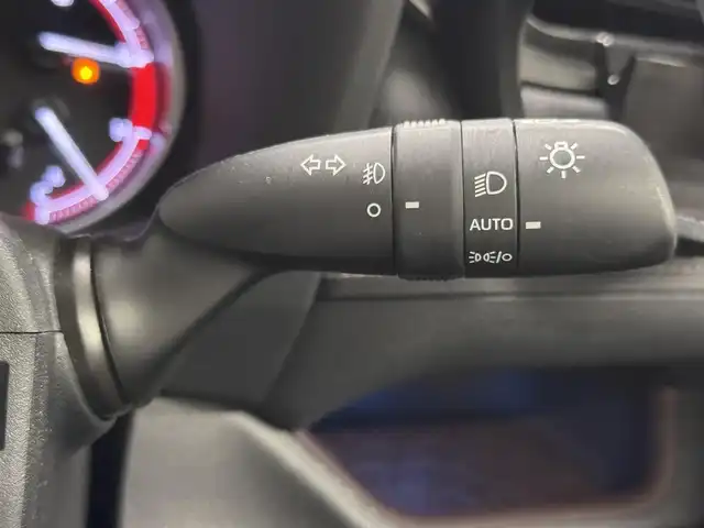 トヨタ ＲＡＶ４ G Zパッケージ 三重県 2020(令2)年 3.1万km アティチュードブラックマイカ ガソリン/4WD/MTモード付インパネCVT/純正 9インチ ディスプレイオーディオ/（AM/FM/USB/iPod/Bluetooth/HDMI（ナビ画面表示注意）/Miracast/フルセグTV/CarPlay/AndroidAuto）/【OP】パノラミックビューモニター（シースルービュー機能付）/ドライブレコーダー 前後/ビルトイン ETC/Toyota Safety Sense/・プリクラッシュセーフティ［PCS］/・レーントレーシングアシスト［LTA］/・レーダークルーズ/・オートハイビーム［AHB］/・インテリジェント クリアランスソナー（パーキングサポートブレーキ（静止物））/・【OP】リヤクロストライフィックオートブレーキ（PKSB（後方接近車両））＋ブラインドスポットモニター［BSM］/装備/・【OP】ハンズフリーパワーバックドア/・デジタルインナーミラー/・専用合皮シート（ブラック）/・パワーシート（D8way）/・左右独立オートエアコン/・アクセサリーコンセント（ラゲージ・AC100V/100W）/・オートライト/・LEDヘッドランプ/・フロントフォグランプ/・ステアリングスイッチ/・純正19inAW/・保/取/マルチ取/・スマートキーx2/など